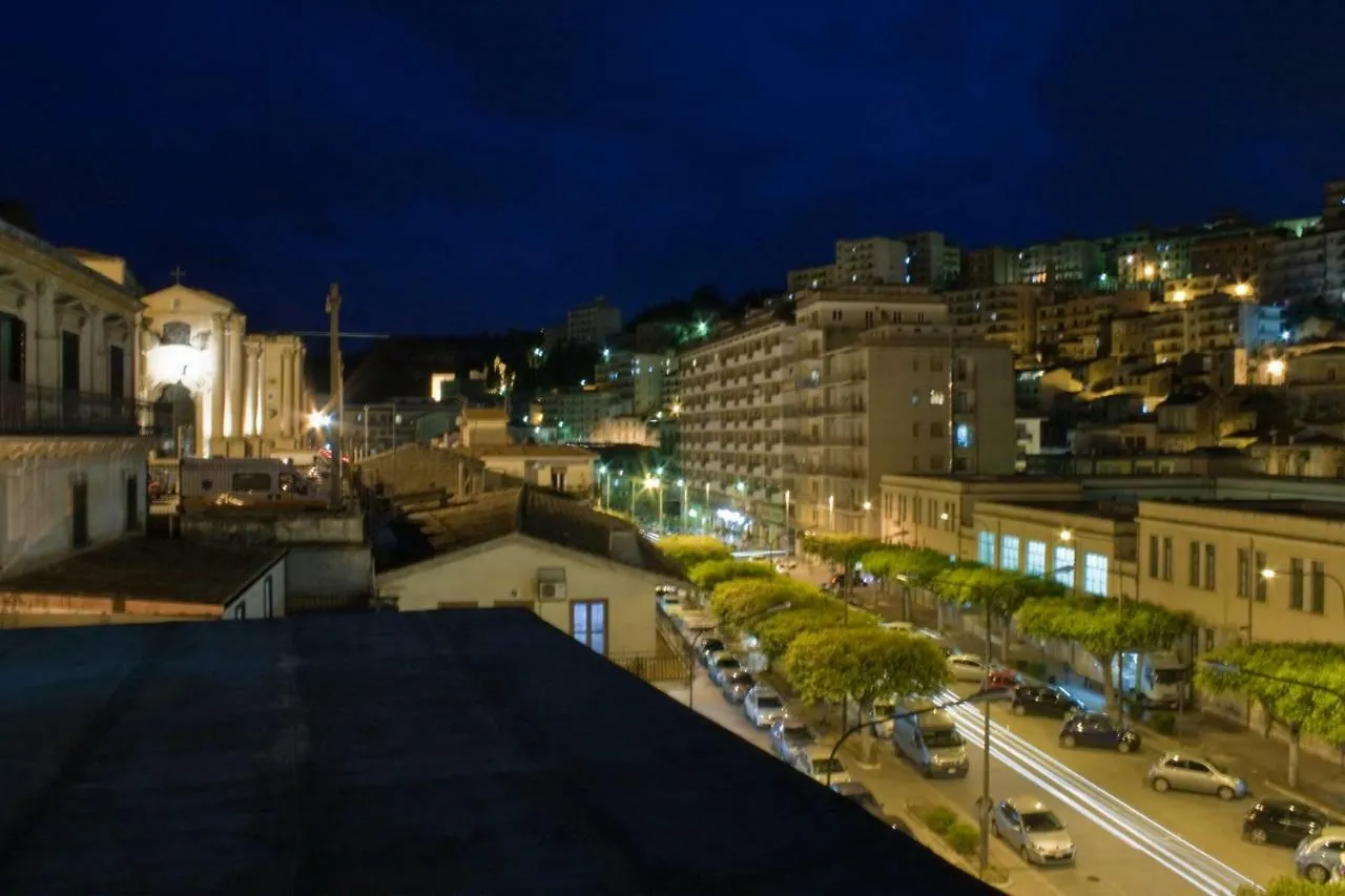 Appartamento Casa Madonna delle Grazie Modica Italia